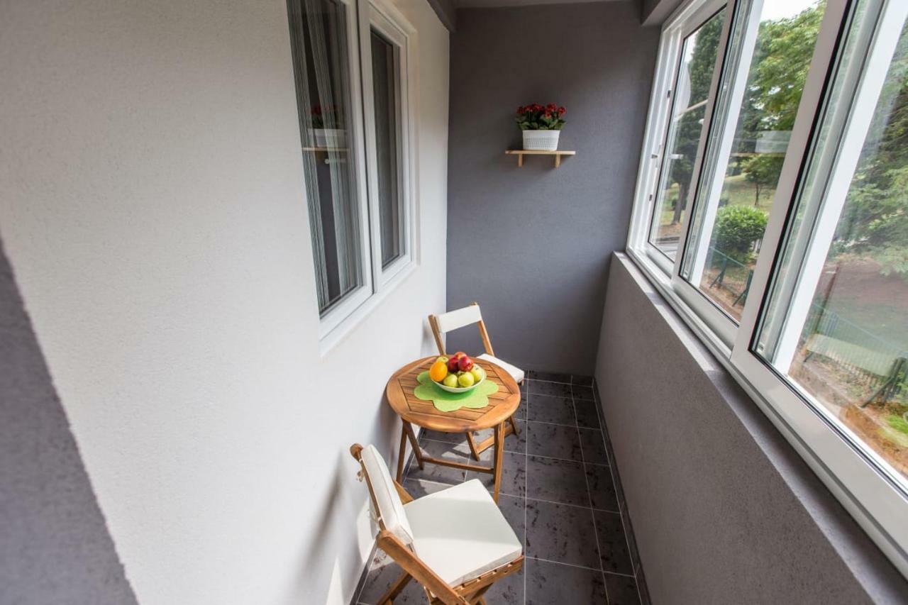 Apartment Amelia Pula Exterior foto